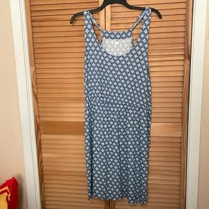 Plus Size Old Navy Blue and White patterened dress